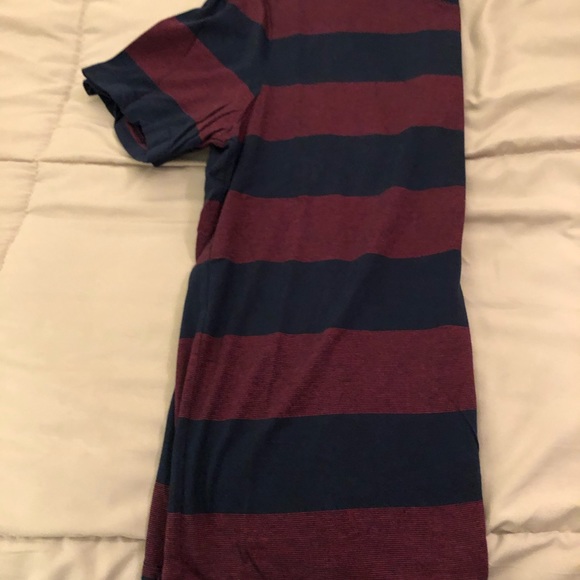 Gap Top - Picture 3 of 3